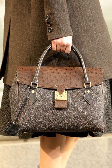 louis vuitton 2010|Louis Vuitton: Fall 2010 Ready.